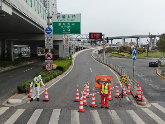 今日1时起，上海市内高速全部封闭——城市的新变化与挑战