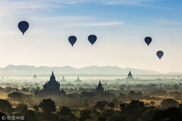 天空的浪漫奇遇，热气球之旅，带你领略云端的诗与远方